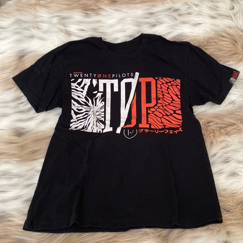 Twenty One Pilots band T-shirt